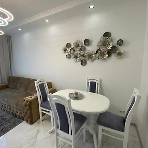 Denizci Center Of 2 Апартаменты Львов
